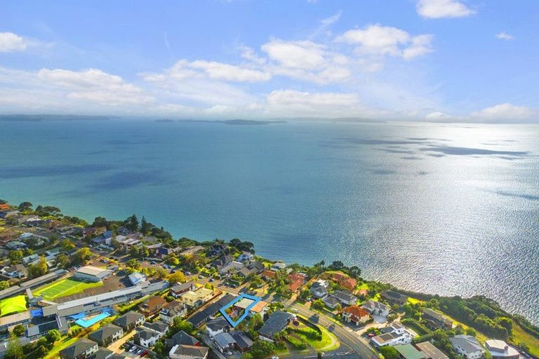 Photo of property in 2/115 Clovelly Road, Bucklands Beach, Auckland, 2012