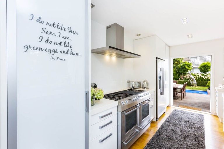 Photo of property in 385 Fergusson Drive, Heretaunga, Upper Hutt, 5018