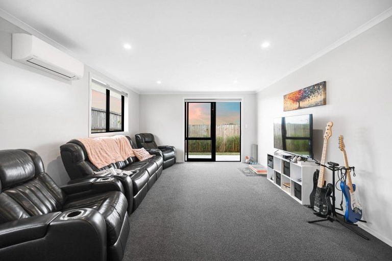Photo of property in 41 Waruhia Crescent, Rototuna North, Hamilton, 3210