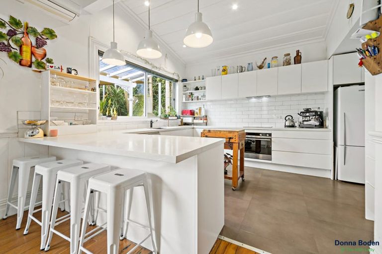 Photo of property in 90 Clark And Denize Road, Pukekawa, Tuakau, 2696