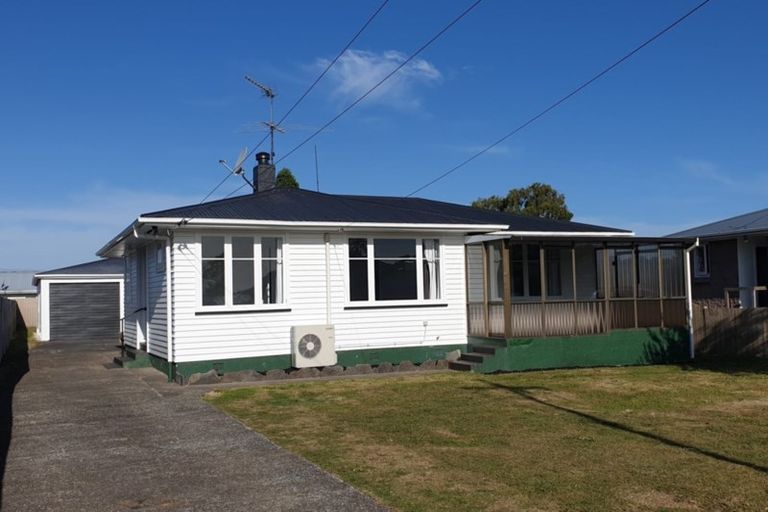 Photo of property in 25 Hill Crescent, Papakura, 2110