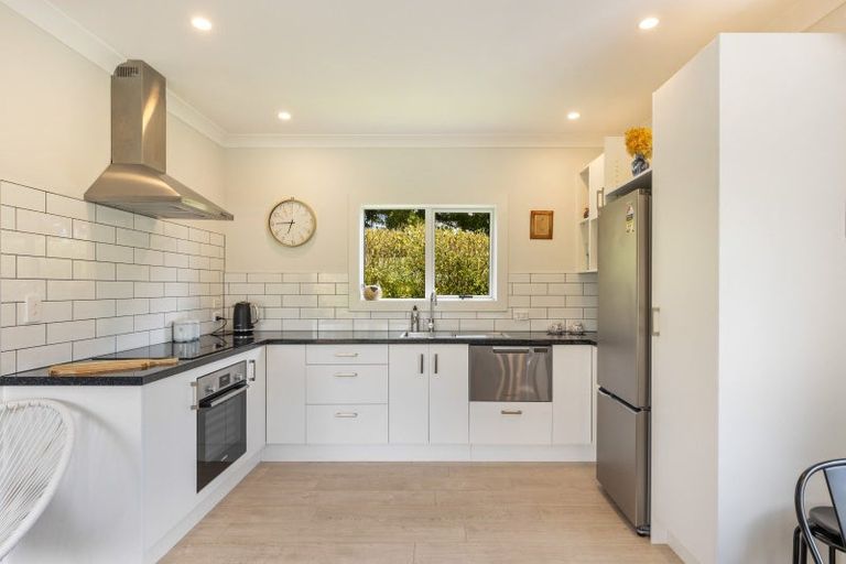 Photo of property in 82 Tikorangi Road, Tikorangi, Waitara, 4383