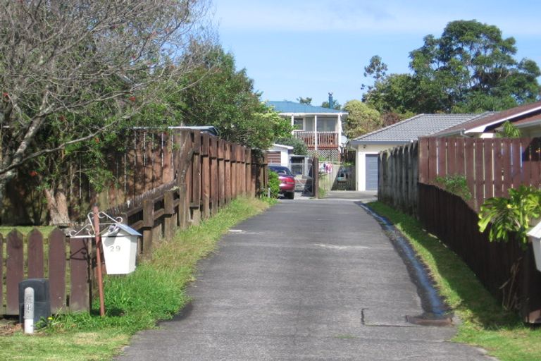 Photo of property in 29 Larissa Avenue, Henderson, Auckland, 0610