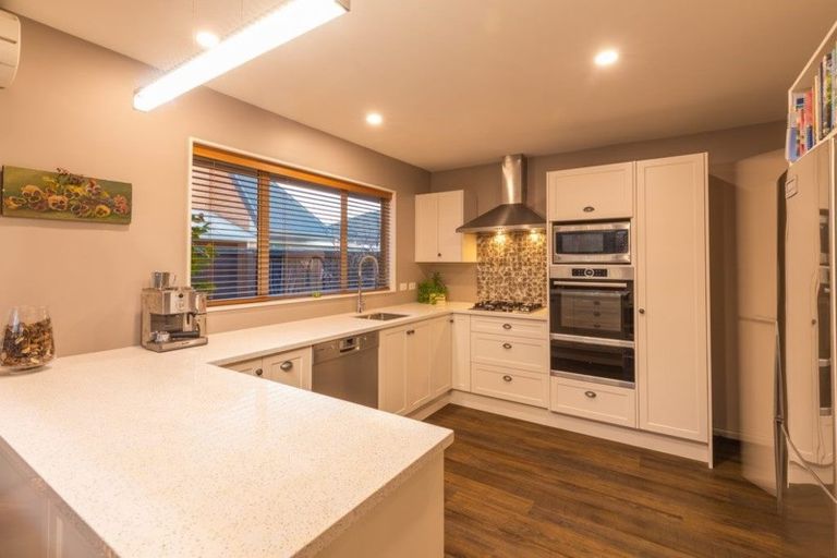 Photo of property in 1 Coppinger Terrace, Aidanfield, Christchurch, 8025