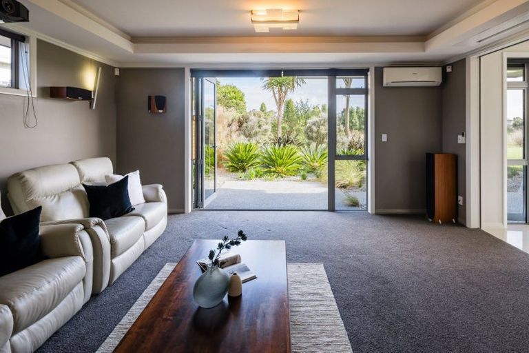 Photo of property in 142 Saint James Drive, Huntington, Hamilton, 3210