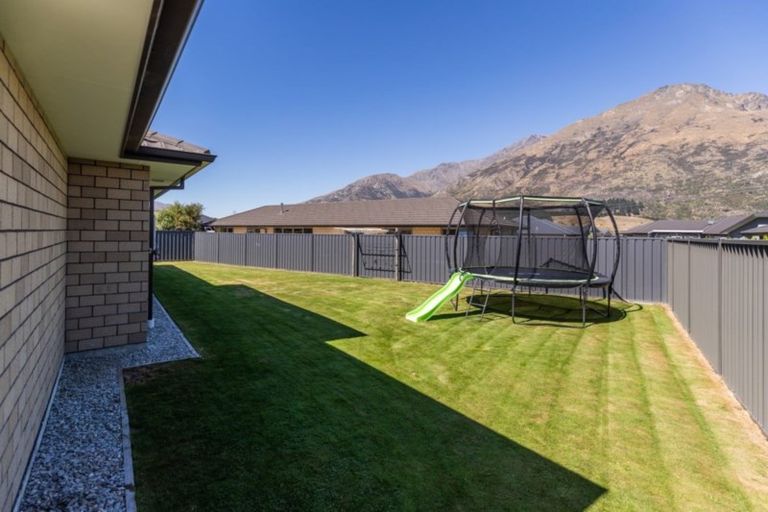 Photo of property in 4 Banbury Terrace, Lower Shotover, Queenstown, 9304