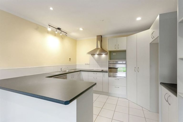 Photo of property in 6 Te Pihopa Way, Aidanfield, Christchurch, 8025