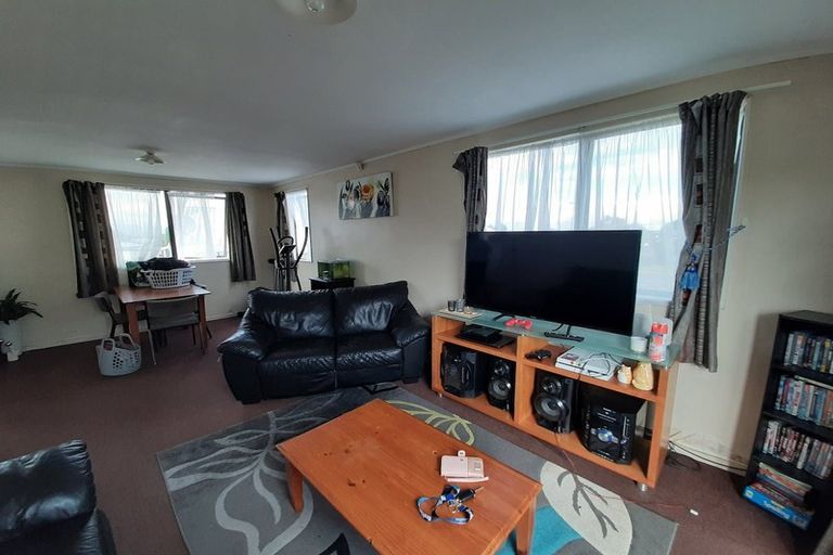 Photo of property in 6 Solveig Place, Randwick Park, Auckland, 2105