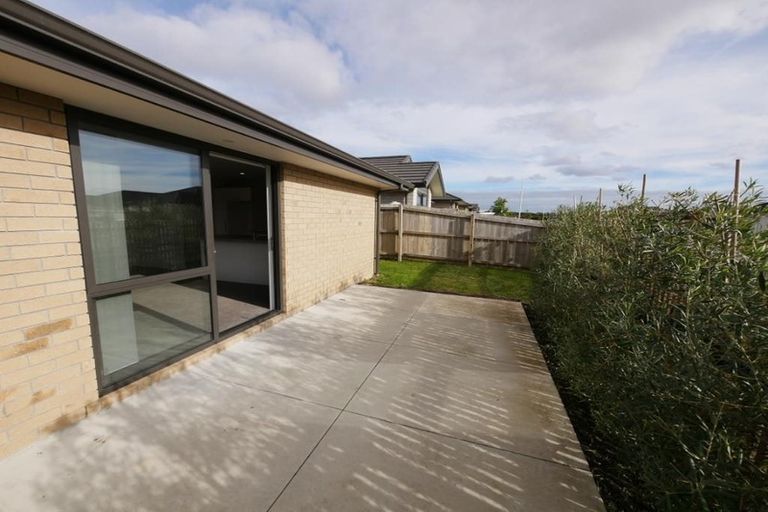 Photo of property in 2 Matawai Puna Drive, Pukekohe, 2120
