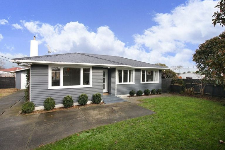 Photo of property in 6 Fox Place, Cloverlea, Palmerston North, 4412