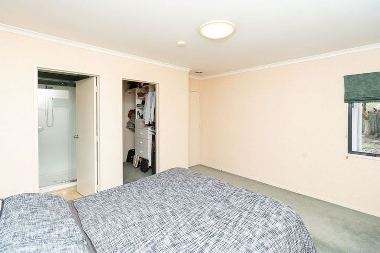 Photo of property in 15 Fendalton Drive, Rototuna, Hamilton, 3210