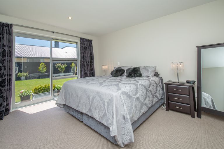 Photo of property in 76 Stanford Way, Rolleston, 7615