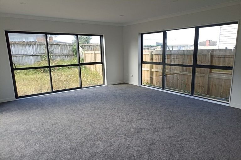 Photo of property in 20 Umu Place, Mangere, Auckland, 2022