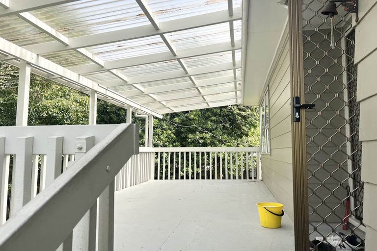 Photo of property in 2 Cushla Place, Massey, Auckland, 0614