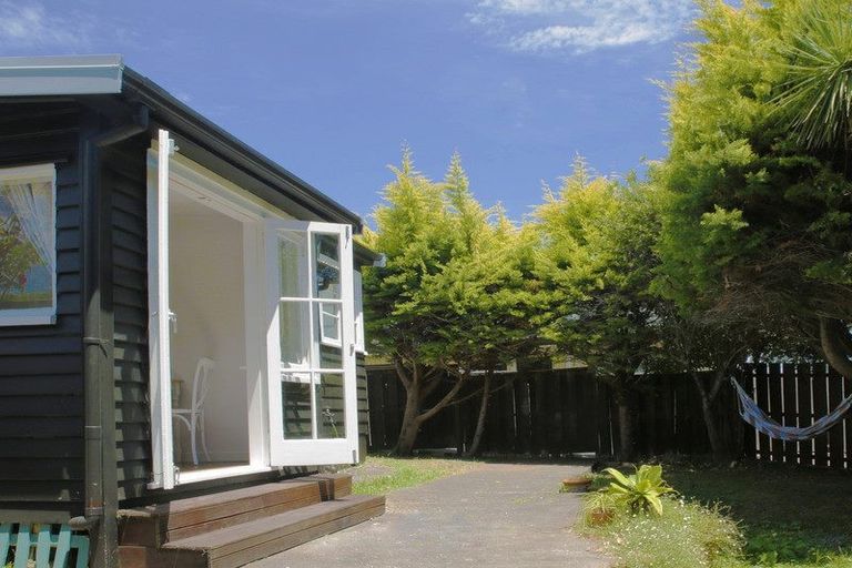 Photo of property in 1/89 Glengarry Road, Glen Eden, Auckland, 0602