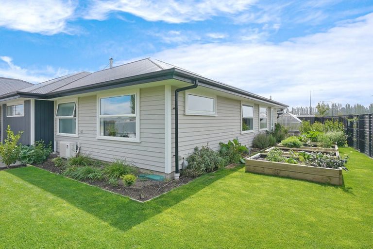 Photo of property in 68 Parsonage Road, Woodend, 7610