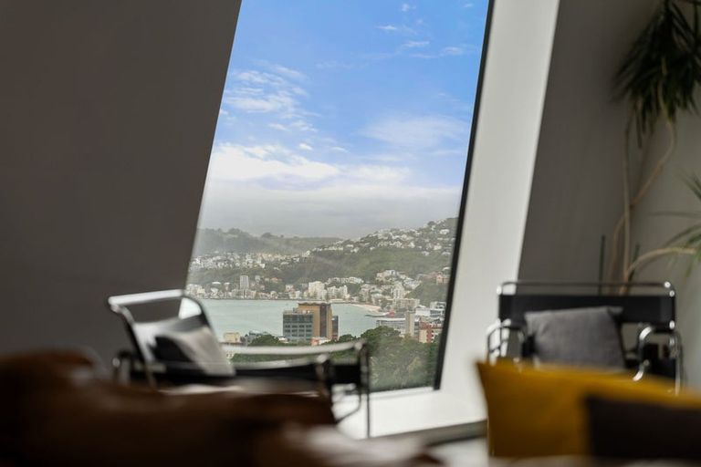 Photo of property in 64a Orangi Kaupapa Road, Northland, Wellington, 6012