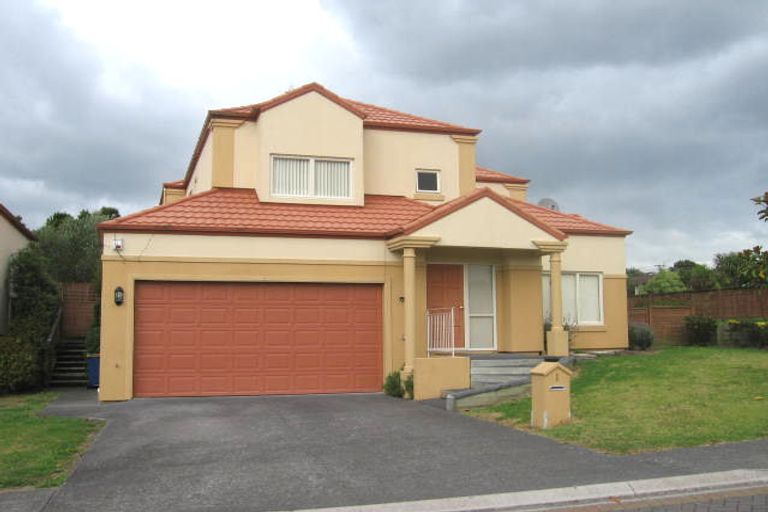 Photo of property in 1 Bickleigh Grove, New Lynn, Auckland, 0600