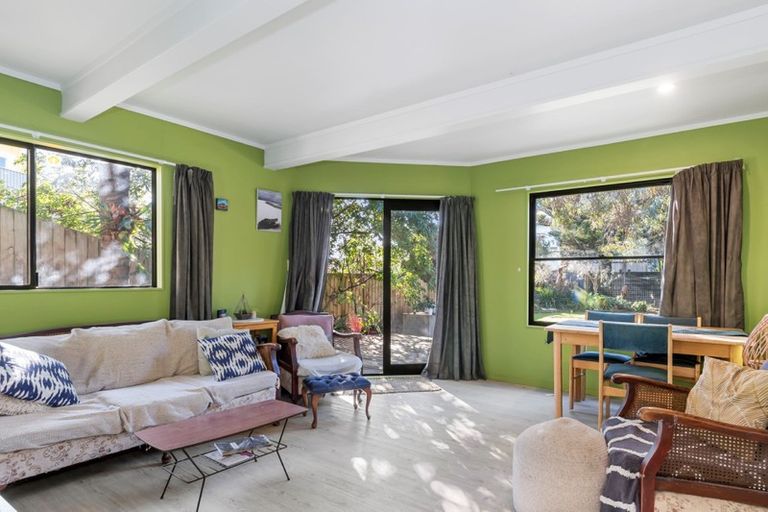 Photo of property in 1233 Papamoa Beach Road, Papamoa Beach, Papamoa, 3118