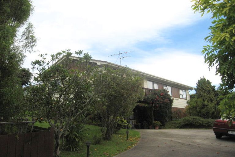 Photo of property in 7 Struan Place, Highland Park, Auckland, 2010