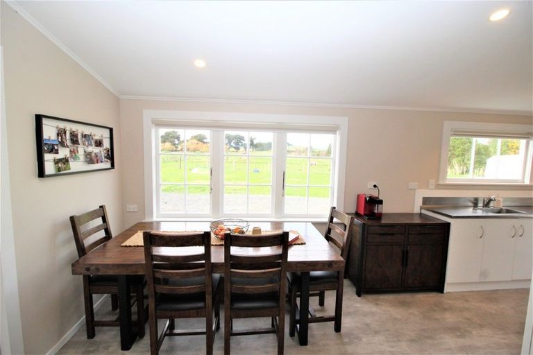 Photo of property in 38 Gladstone Street, Woodville, 4920