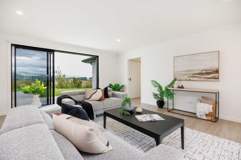 Photo of property in 132 Kingsdale Park Drive, Aokautere, Palmerston North, 4471