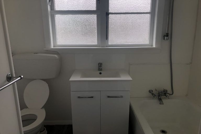 Photo of property in 12b Kiln Street, Silverstream, Upper Hutt, 5019