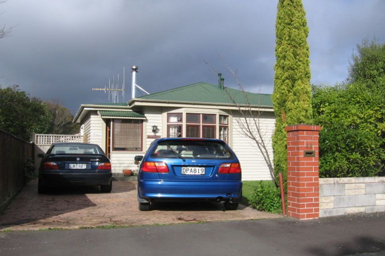 Photo of property in 12 Matamau Street, Palmerston North, 4414