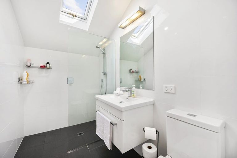 Photo of property in 115 Coutts Street, Kilbirnie, Wellington, 6022