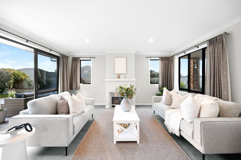 Photo of property in 6 Compton Grove, Huntington, Hamilton, 3210