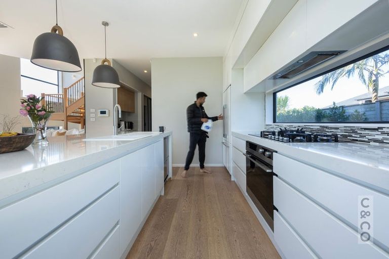 Photo of property in 2 Pitoitoi Drive, Riverhead, 0820