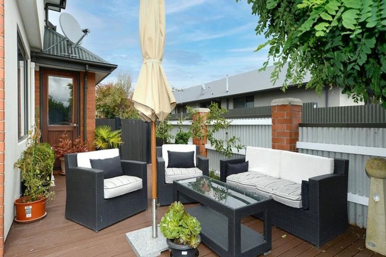 Photo of property in 55 Staveley Street, Avonhead, Christchurch, 8042