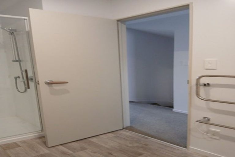 Photo of property in 6 Tuaiwi Street, Manukau, Auckland, 2104