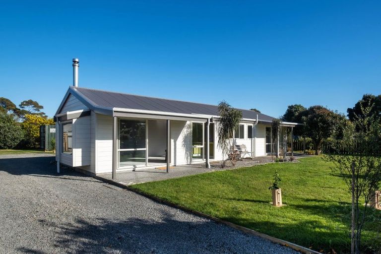 Photo of property in 340 Clifton Road, Te Awanga, 4102