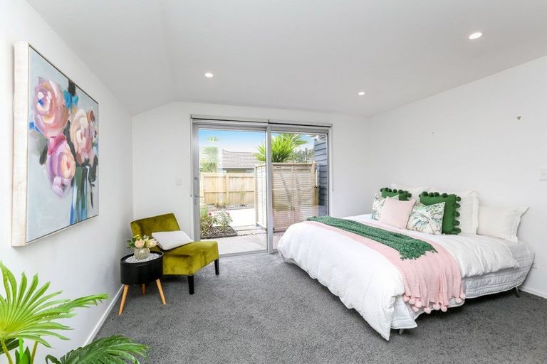 Photo of property in 17a Heta Road, Highlands Park, New Plymouth, 4312