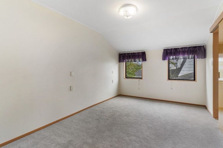 Photo of property in 94 Onetaunga Road, Chatswood, Auckland, 0626