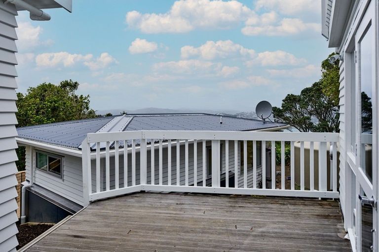 Photo of property in 11 Alexandra Road, Roseneath, Wellington, 6021