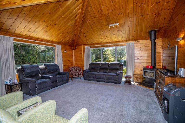 Photo of property in 96 Pyke Road, Rangiotu, Palmerston North, 4477