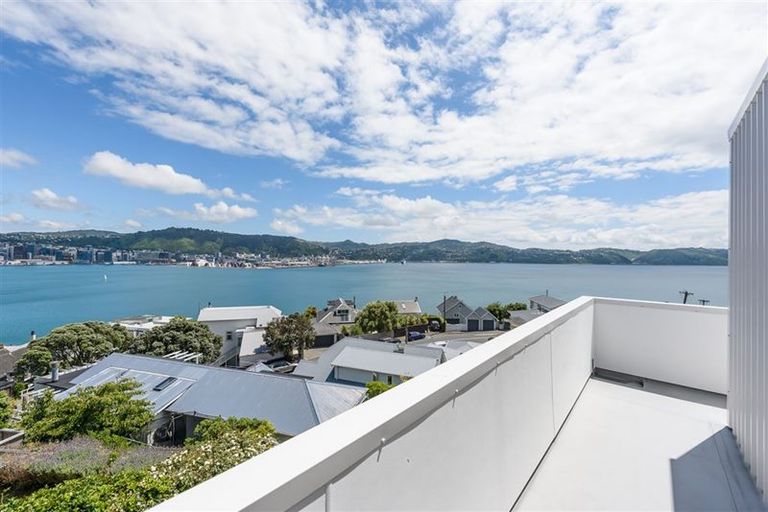 Photo of property in 6/2 Grafton Road, Roseneath, Wellington, 6011