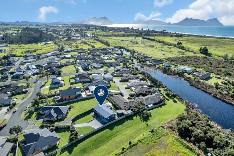 Photo of property in 11 Sea Dune Place, Ruakaka, 0116