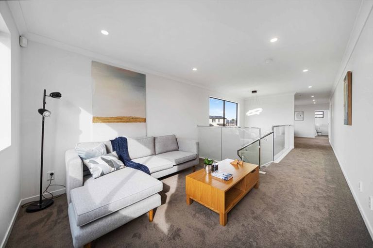 Photo of property in 17 Kaitiaki Drive, Clarks Beach, 2122