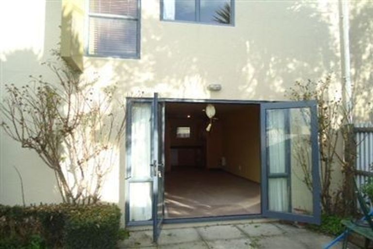 Photo of property in 5/25 Grove Road, Addington, Christchurch, 8024