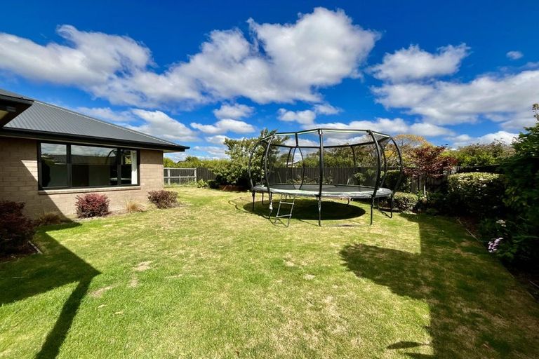 Photo of property in 54 Grayshott Avenue, Casebrook, Christchurch, 8051