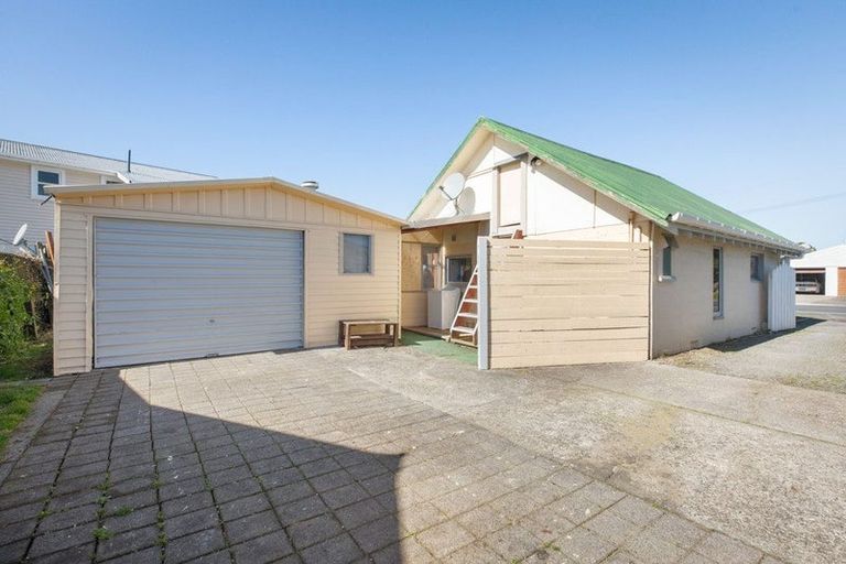 Photo of property in 18 Station Road, Paeroa, 3600