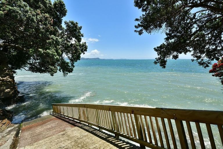 Photo of property in 20 Whale Cove, Stanmore Bay, Whangaparaoa, 0932
