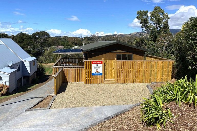 Photo of property in 78 Howard Road, Orere Point, Papakura, 2585