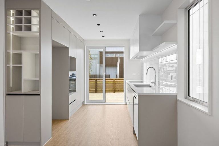 Photo of property in 32 Corporal Street, Papakura, 2110