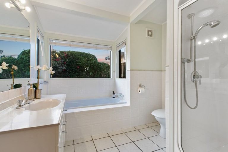 Photo of property in 68 Gulf View Road, Murrays Bay, Auckland, 0630