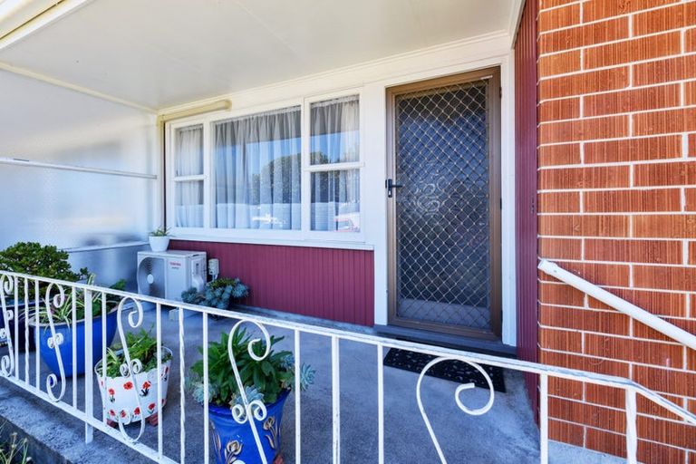 Photo of property in 15 Abel Tasman Avenue, Henderson, Auckland, 0610