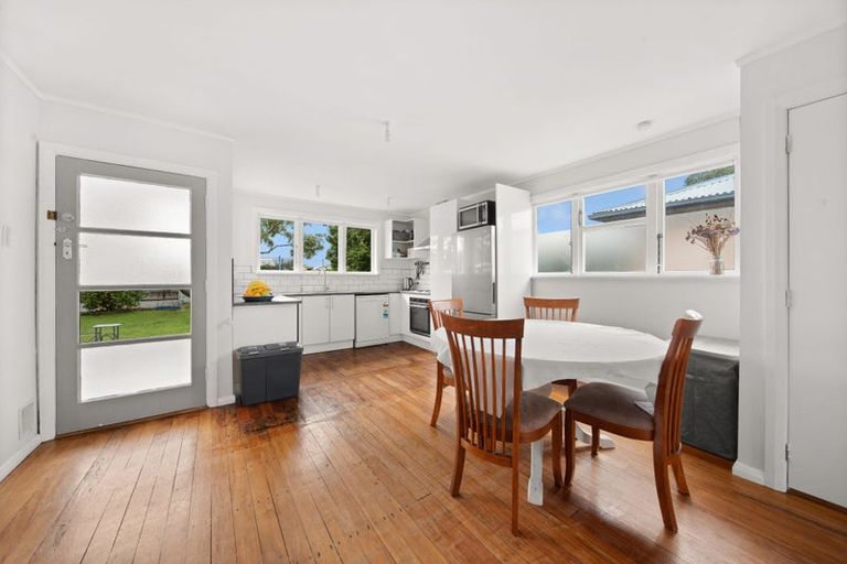 Photo of property in 9 King Street, Carterton, 5713